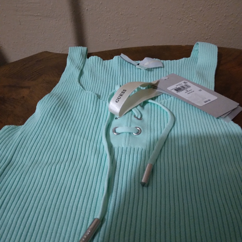 Guess Sleeveless Sweater - Picture 4 of 5